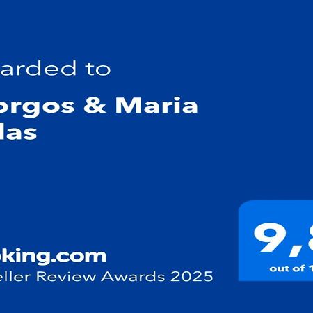 Giorgos & Maria Villas Ágios Matthaíos エクステリア 写真